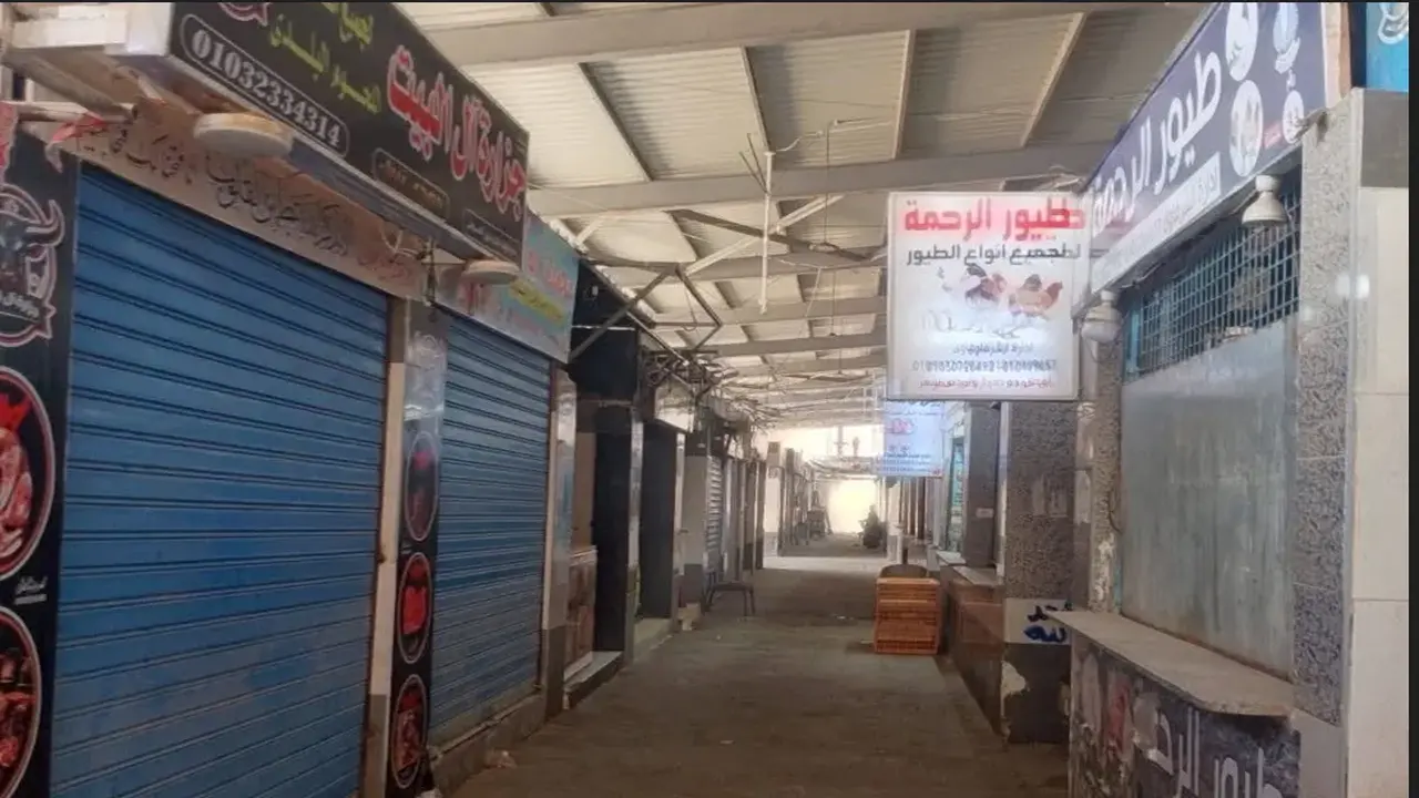 تعديل مواعيد غلق المحال بالتزامن مع بدء تطبيق التوقيت الصيفي في مصر